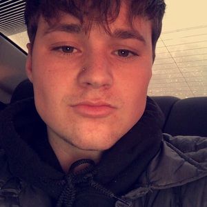 Meet your Posher, Logan